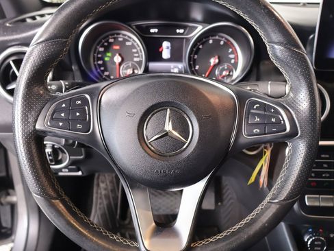 Used 2018 Mercedes-Benz GLA 250 GLA 250 image 3