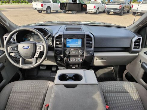 Used 2018 Ford F150 XLT w/ Equipment Group 302A Luxury AWD/4WD image 4