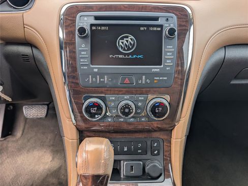 Used 2015 Buick Enclave Leather image 16