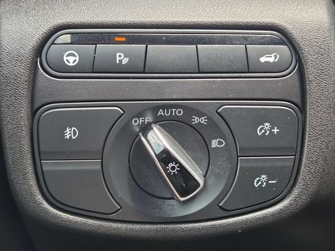 Used 2023 INFINITI QX50 Sport AWD/4WD image 21