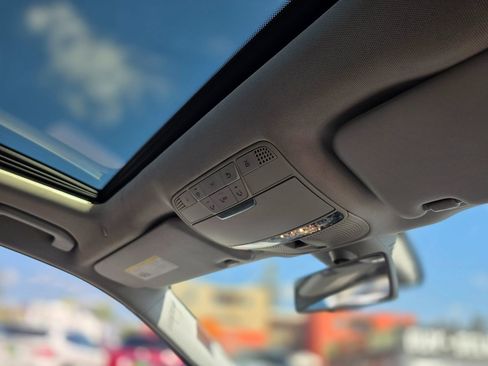 Used 2017 Mercedes-Benz E 300 image 13