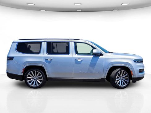 Used 2022 Jeep Grand Wagoneer Series II w/ Convenience Group III AWD/4WD image 6