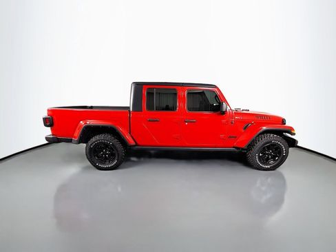 Used 2022 Jeep Gladiator Sport image 8