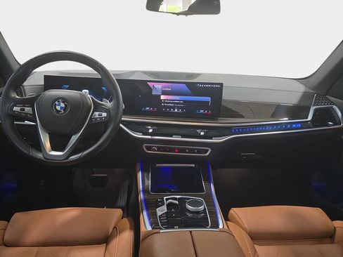 Certified 2024 BMW X5 sDrive40i image 9
