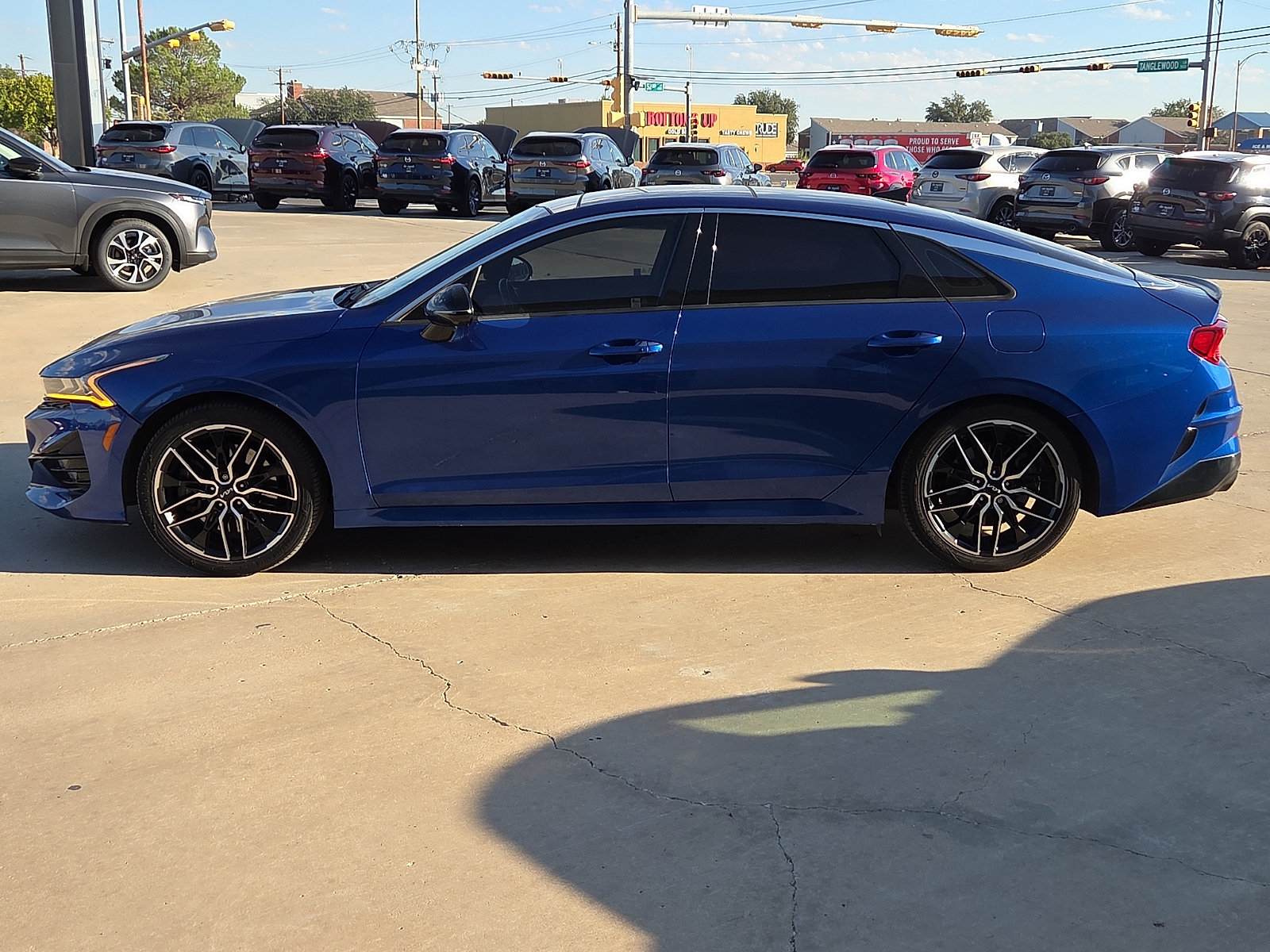 Used 2022 Kia K5 GT w/ GT1 Package FWD image 3