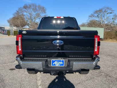 New 2026 Ford F250 Lariat w/ Lariat Premium Package