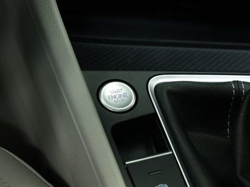New 2026 Volkswagen Jetta SE FWD image 25