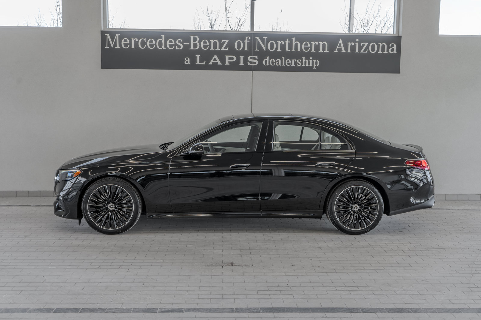 Used 2026 Mercedes-Benz E 450 4MATIC Sedan image 2