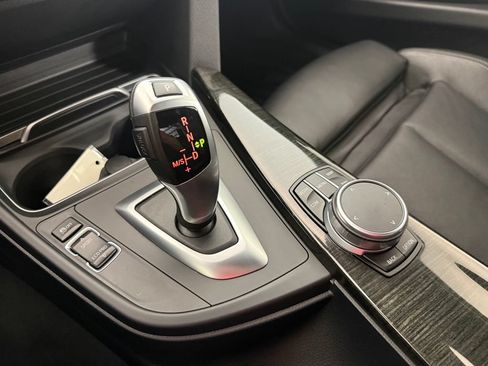 Used 2018 BMW 330i xDrive Sedan AWD/4WD image 27