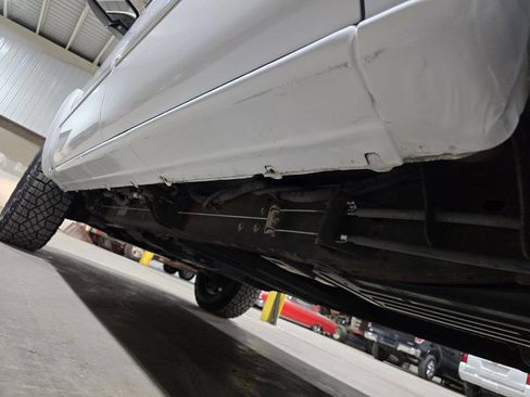 Used 2005 Chevrolet Silverado 1500 4x4 Crew Cab w/ Safe And Sound Package image 33