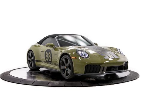 Certified 2026 Porsche 911 GTS RWD image 9