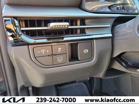 New 2026 Kia Sportage LX FWD image 22