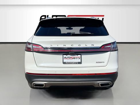 Used 2023 Lincoln Nautilus AWD image 6