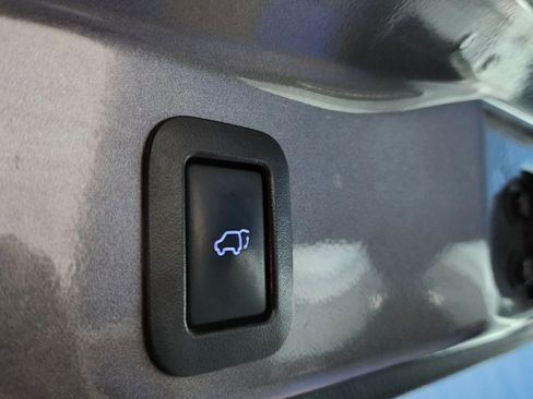 Used 2017 Toyota Highlander Limited image 78