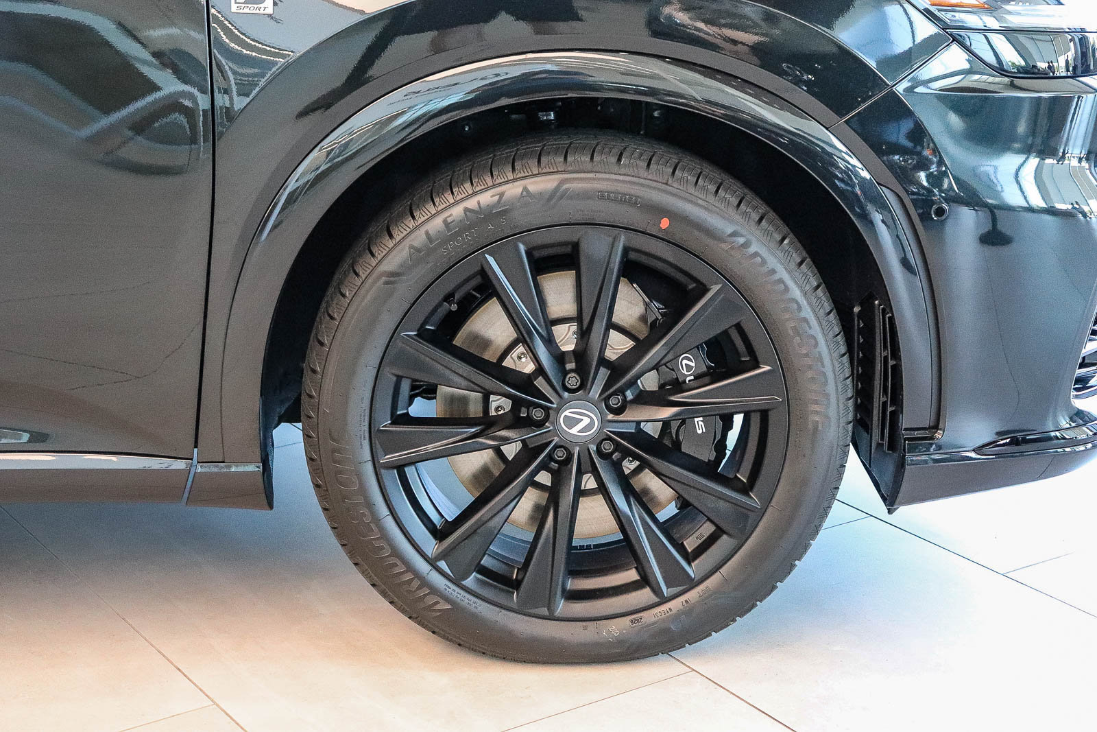 New 2026 Lexus RX 500h F Sport w/ Convenience Package AWD/4WD image 9