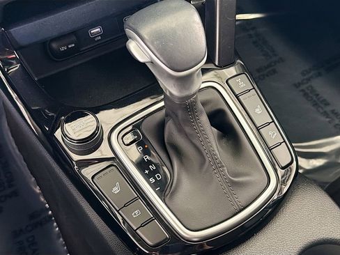 Used 2024 Kia Seltos S AWD/4WD image 18