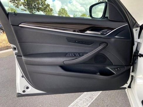 Used 2018 BMW 540i RWD image 12