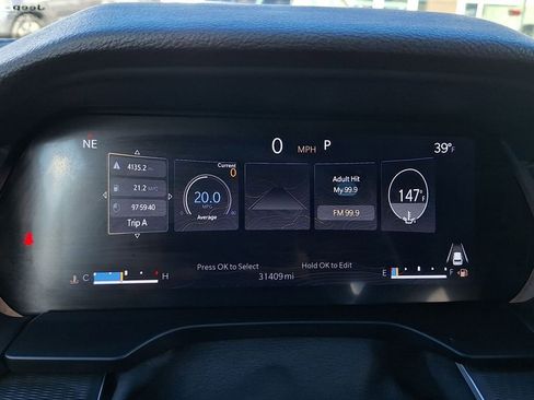 Used 2024 Jeep Grand Cherokee Altitude image 17