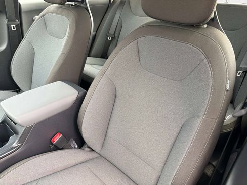 New 2026 Kia K4 FWD image 18