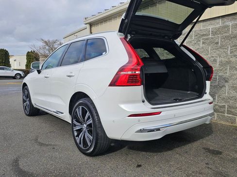 Used 2023 Volvo XC60 B5 Plus w/ Climate Package image 7