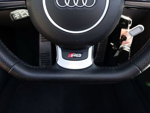 Used 2014 Audi R8 V8 w/ Convenience Package AWD/4WD image 27
