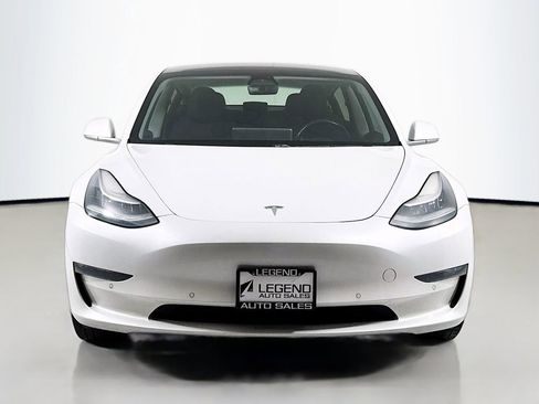 Used 2019 Tesla Model 3 Standard Range image 2