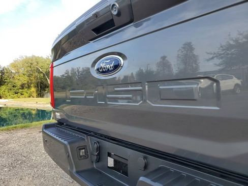 Used 2022 Ford F150 Lariat w/ Max Trailer Tow Package image 7