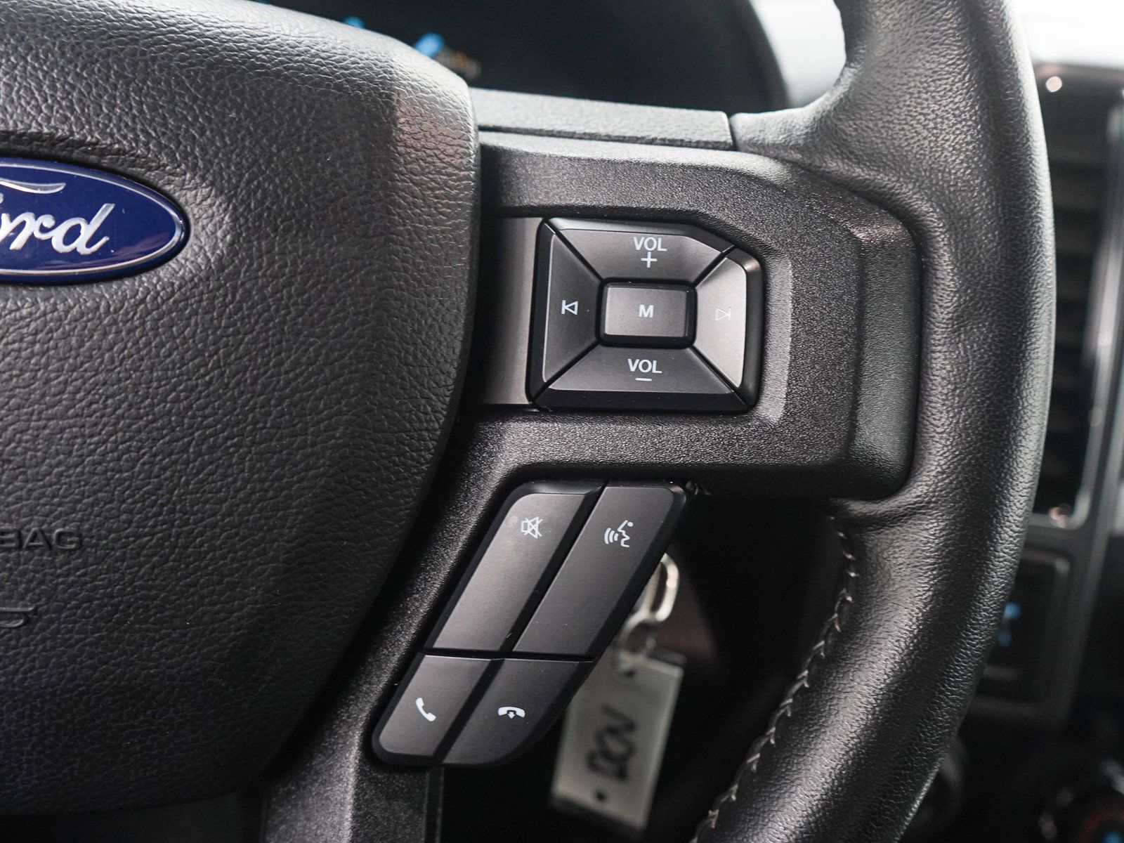 Used 2019 Ford F150 XLT w/ Equipment Group 302A Luxury AWD/4WD image 27