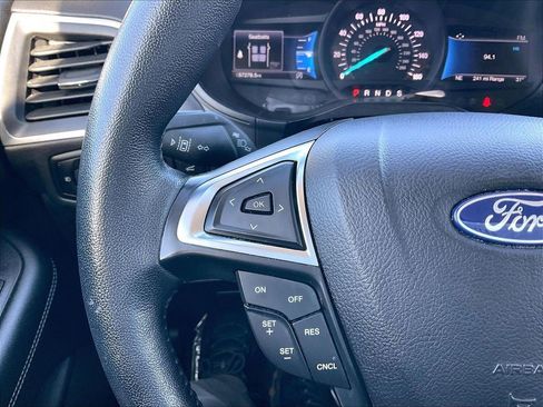 Used 2023 Ford Edge Titanium image 21