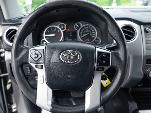 Used 2015 Toyota Tundra SR5 w/ SR5 Upgrade Package image 21