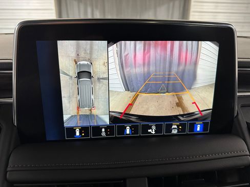 Certified 2024 Chevrolet Tahoe Z71 w/ Luxury Package image 17