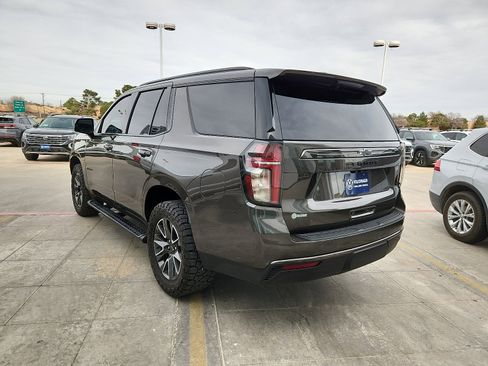 Used 2021 Chevrolet Tahoe Z71 w/ Luxury Package image 5