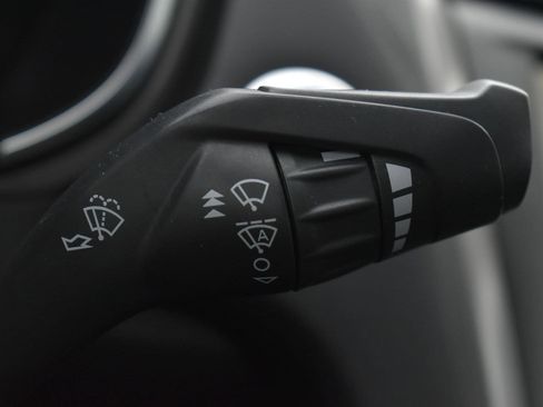 Used 2020 Ford Fusion SE image 24