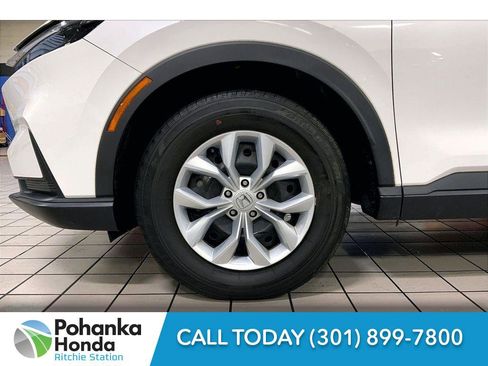 Used 2023 Honda CR-V LX image 8