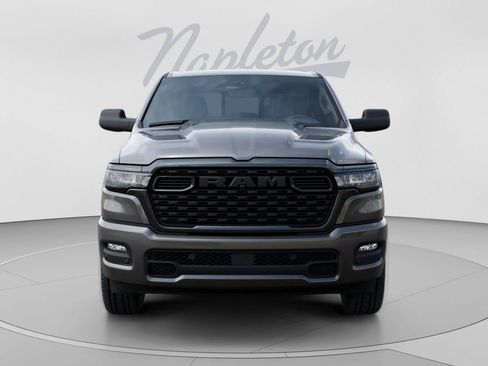 New 2026 RAM 1500 Express AWD/4WD image 7