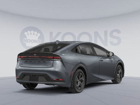 New 2026 Toyota Prius LE FWD image 2