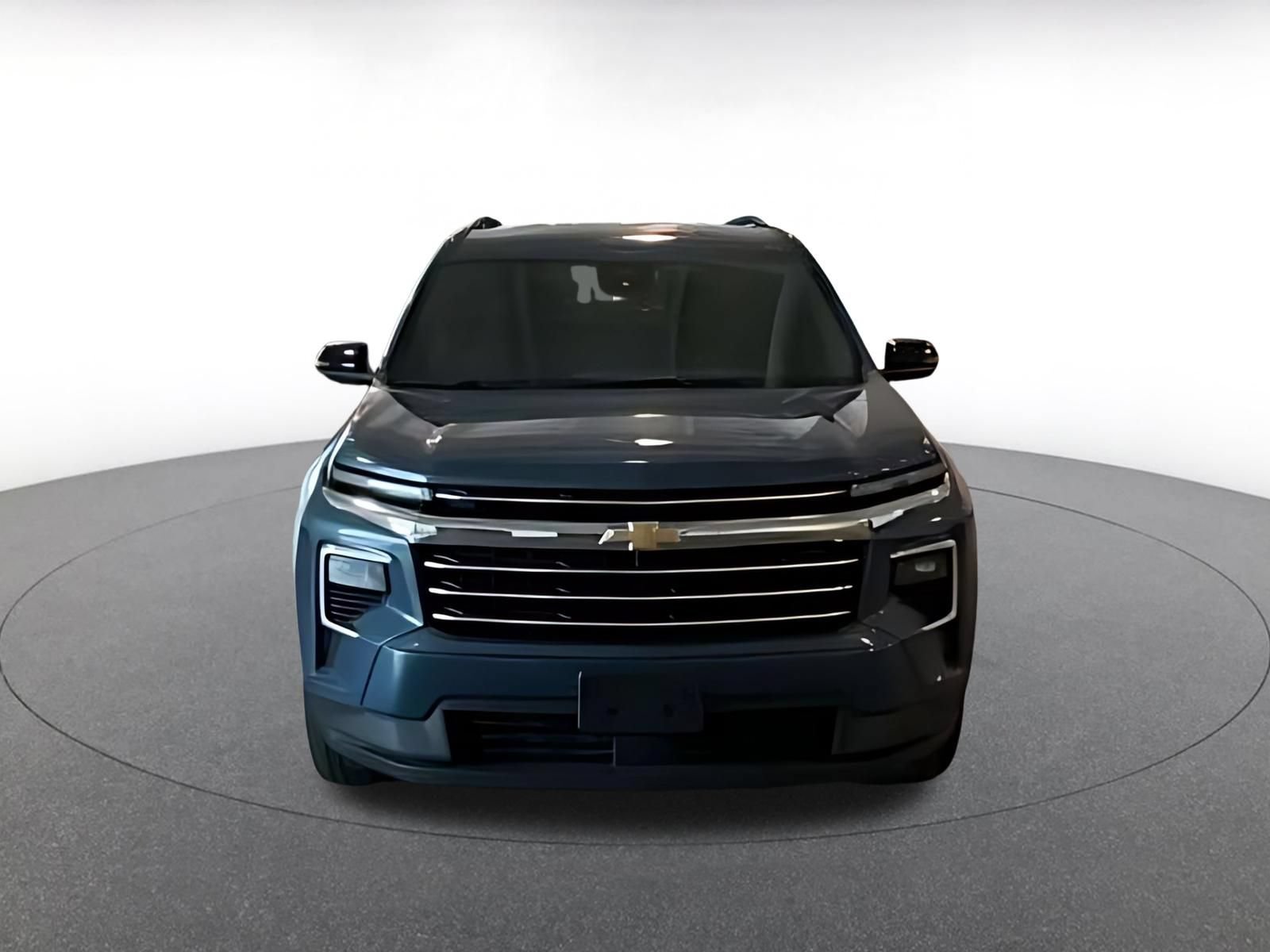 Used 2025 Chevrolet Traverse LT FWD image 15