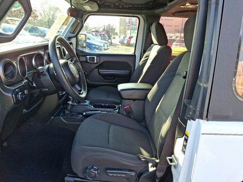 Used 2023 Jeep Wrangler Sport image 13