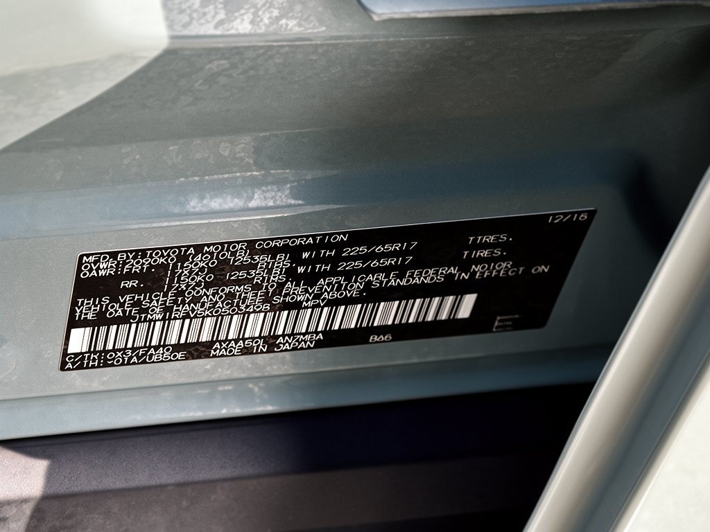 Used 2019 Toyota RAV4 XLE w/ Convenience Package FWD image 32
