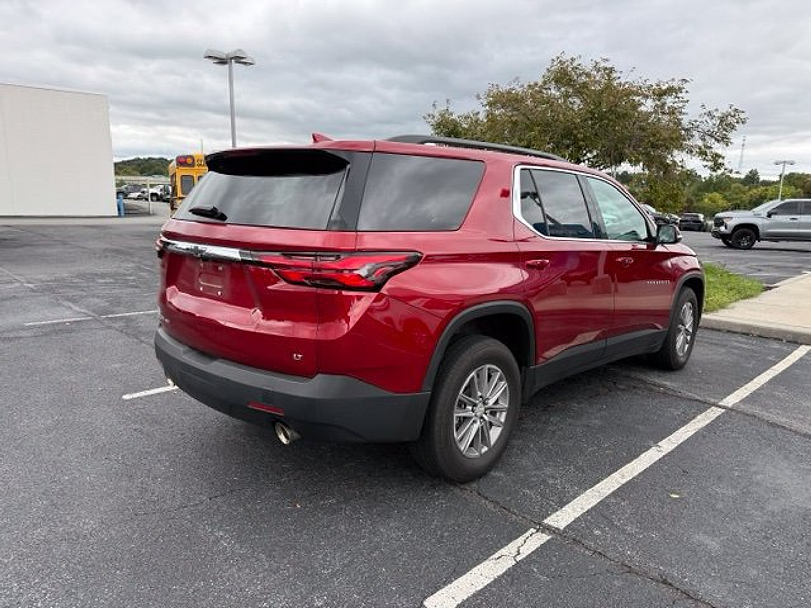 Certified 2024 Chevrolet Traverse LT w/ LPO, Floor Liner Package AWD/4WD image 9