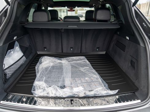 New 2026 Porsche Cayenne AWD/4WD image 27