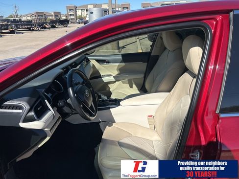 Used 2019 Toyota Camry XLE w/ Driver Assist Package image 14