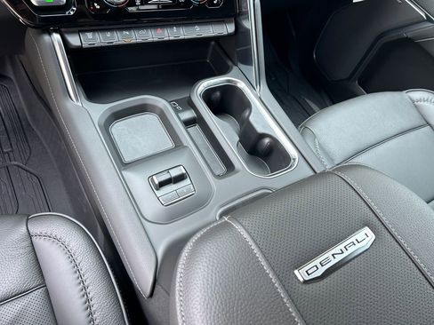 New 2026 GMC Sierra 2500 Denali w/ Denali Reserve Package image 27