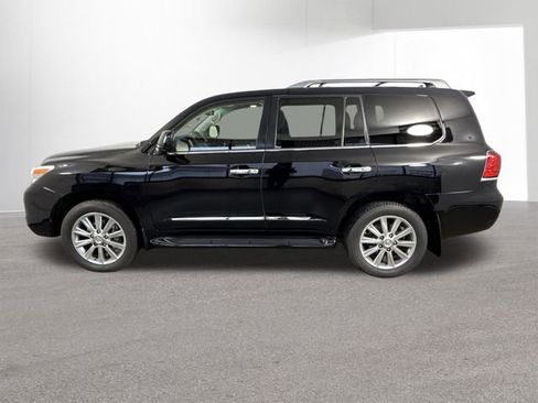 Used 2011 Lexus LX 570 4WD w/ Luxury Pkg image 32