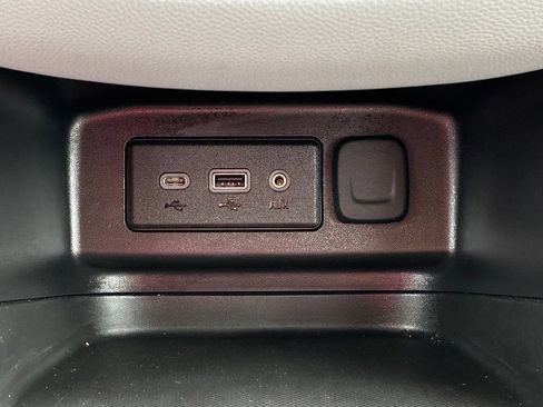 Used 2024 Chevrolet Equinox LS AWD/4WD image 24