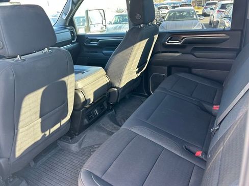 Used 2024 Chevrolet Silverado 2500 LT AWD/4WD image 34