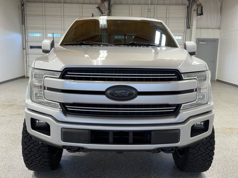 Used 2019 Ford F150 Lariat w/ Equipment Group 502A Luxury AWD/4WD image 7
