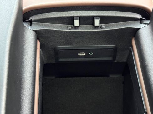 Used 2024 Mercedes-Benz GLS 63 AMG AMG GLS 63 image 43