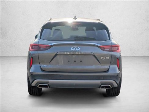 Used 2020 INFINITI QX50 Essential w/ Convenience Package image 6