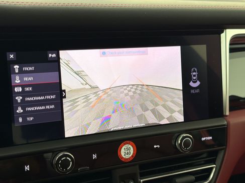 Certified 2023 Porsche Macan Turbo AWD/4WD image 22